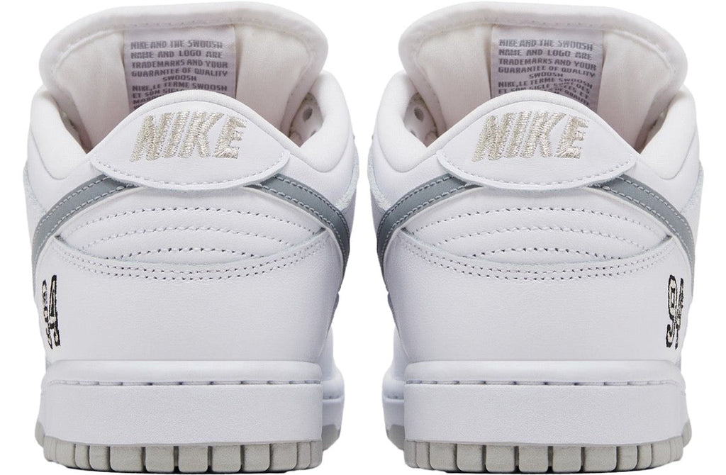 Supreme x Nike SB Dunk Low White / Metallic Silver-White HQ8487-100