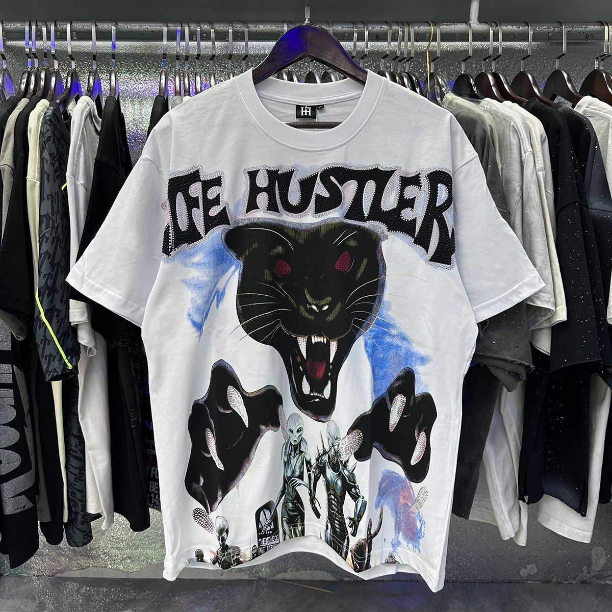 Life Hustlere Rhinestone Panther Graphic T-Shirt