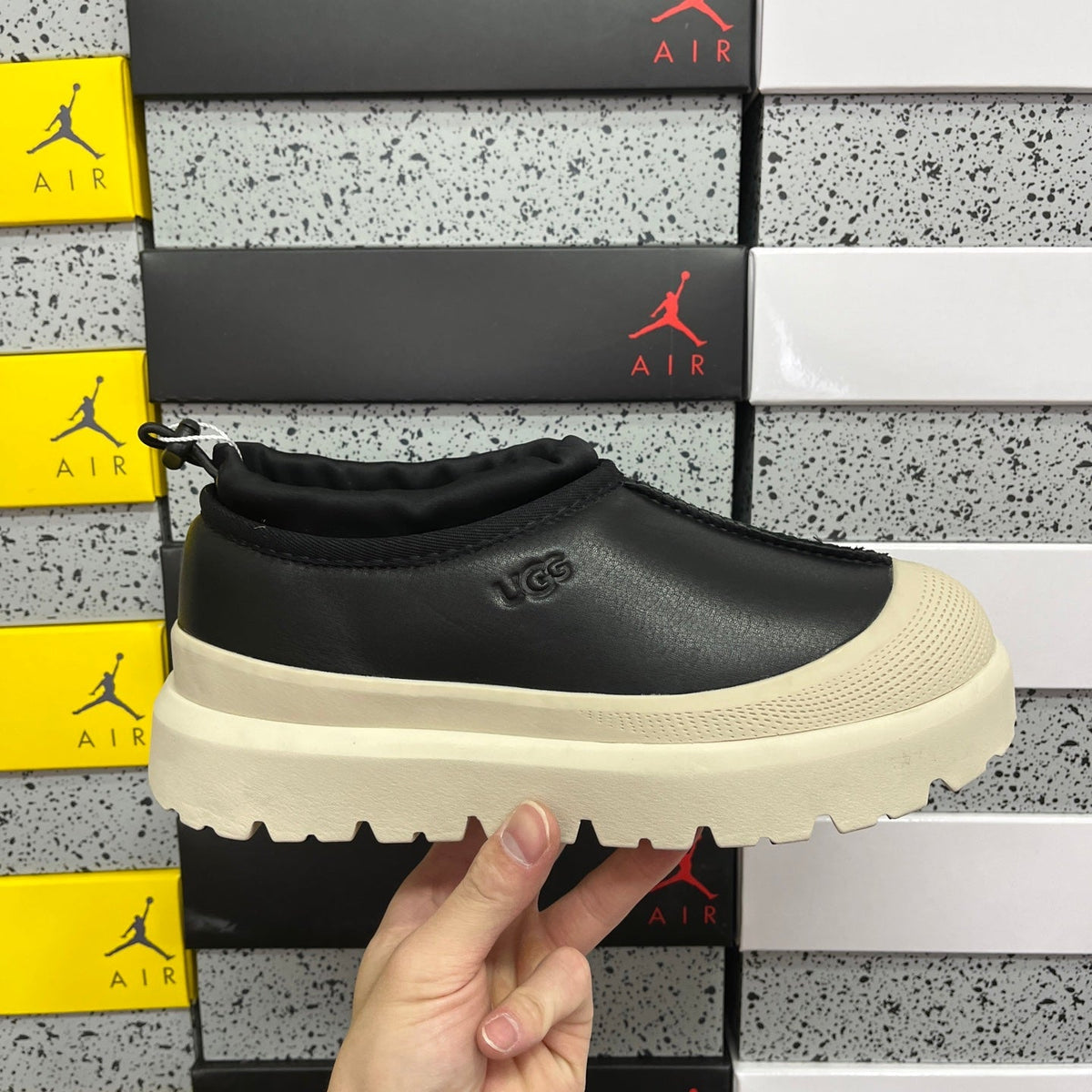UGG Platform Low-Cut Snow Boots