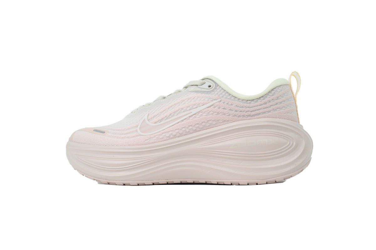 Nike Vomero Plus Silt Red Wmns HV8154-603