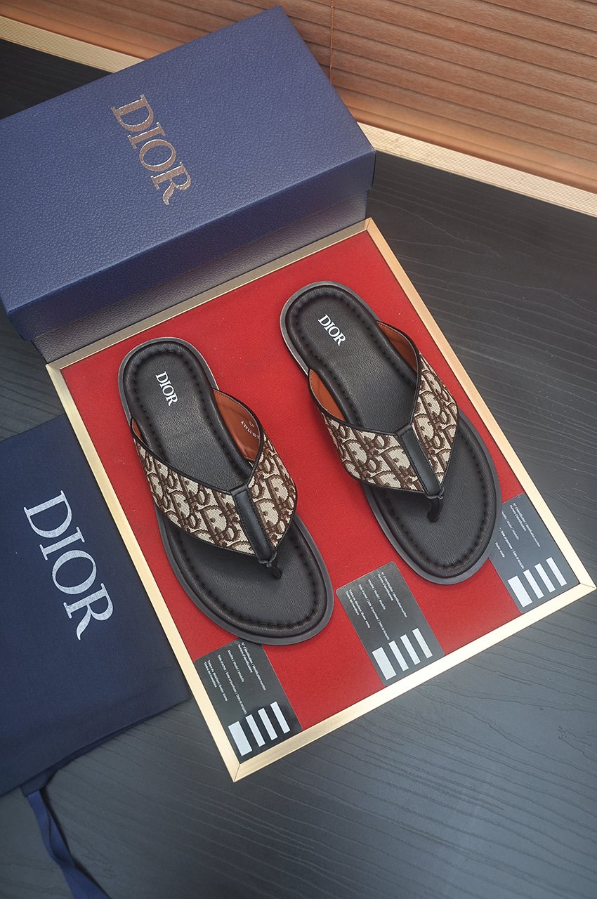 Dior Patterned Strap Thong Sandals - Layered Sole With Stitched Edge