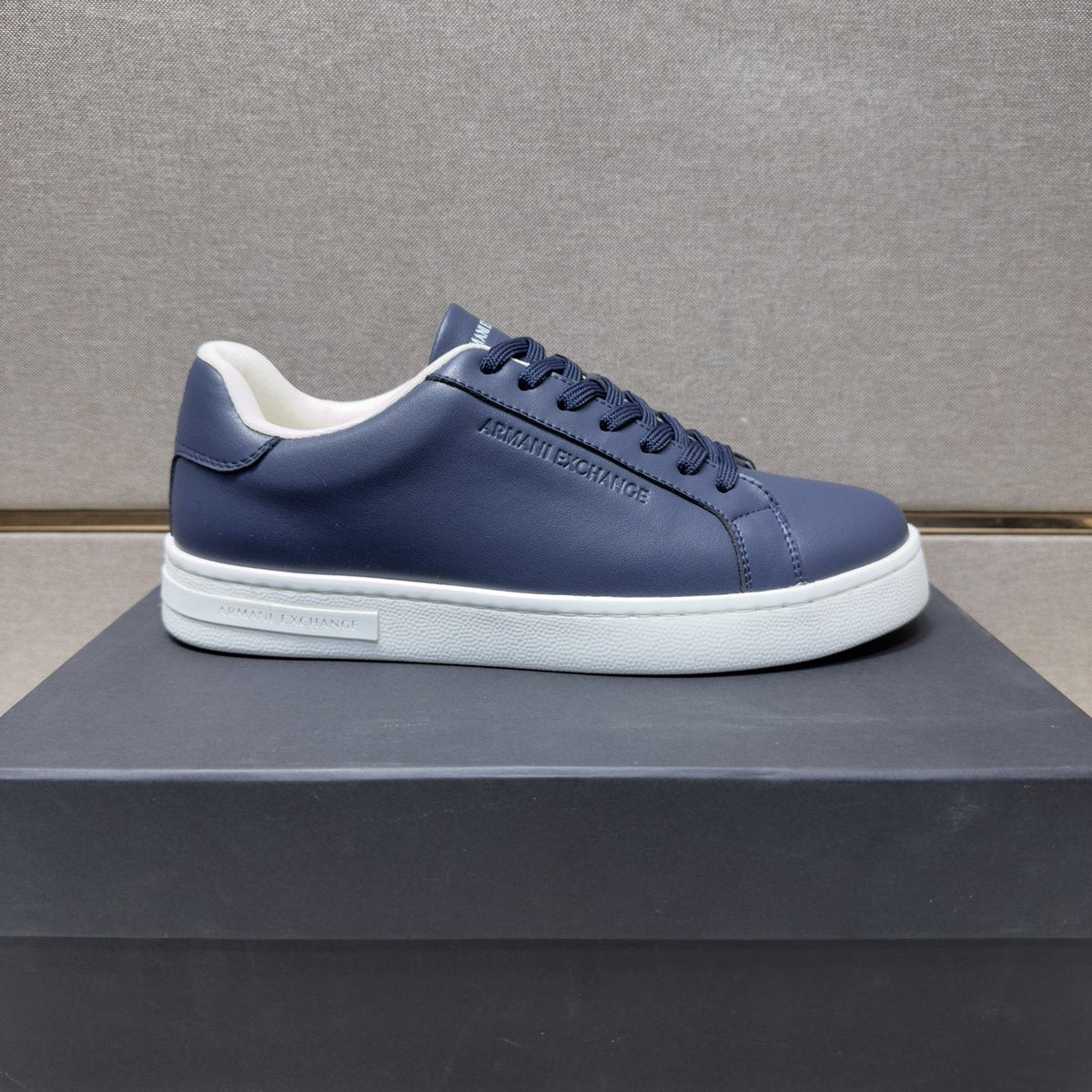 Armani Men's Low-Top Sneakers