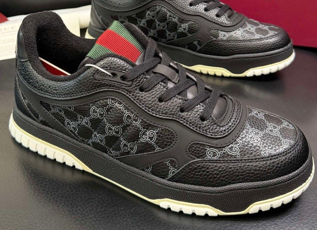 Gucci Patterned Low-Top Sneakers - Lace-Up Closure